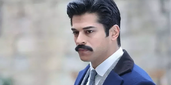Burak Özçivit’in Hayatı – Burak Özçivit Nereli? Kimdir?